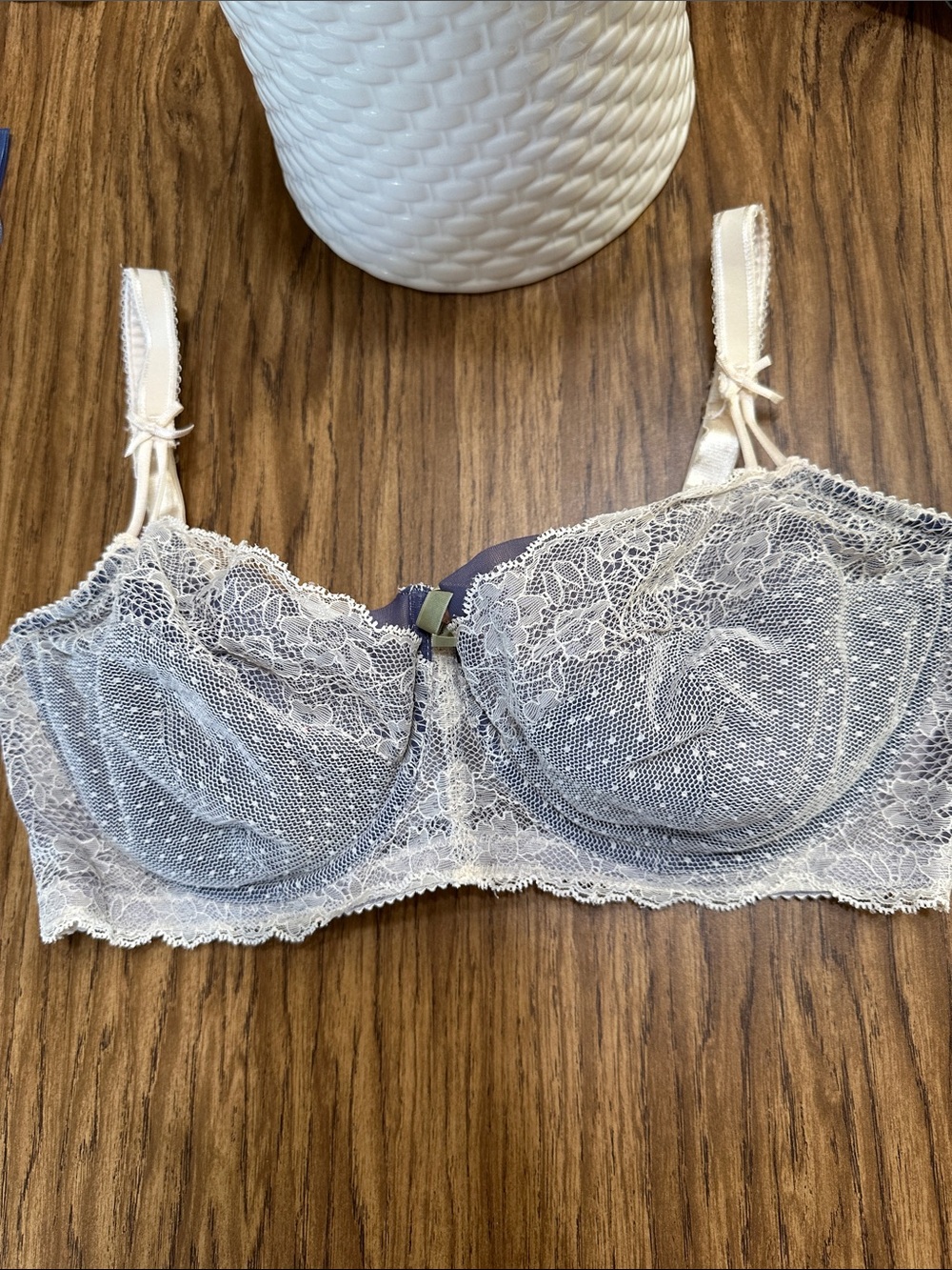 Fayreform 38E underwire lacy bra